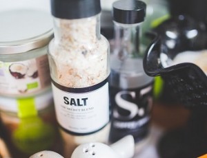 https://static.pexels.com/photos/6401/food-kitchen-cooking-spices.jpg